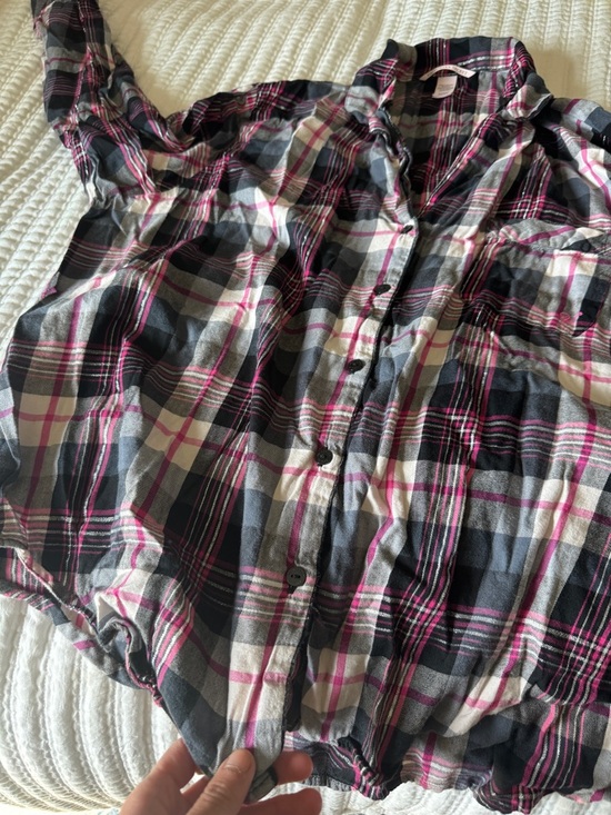 Victoria's Secret Pink Grey Plaid Flannel Pajama Top Silver Metallic Thread XL - Picture 8 of 12